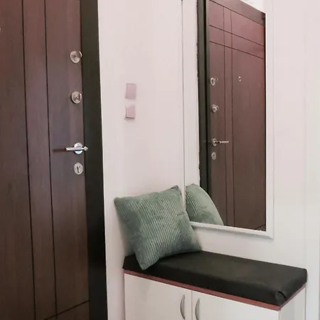 Apartment полименови