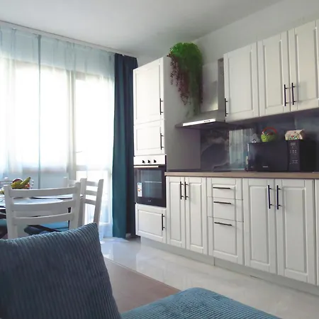 полименови Apartment *